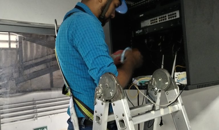 Reorganización cableado y racks