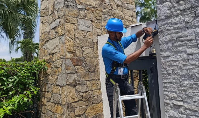 Reparación sistemas de acceso